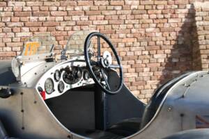 Obraz 50/50 pojazdu Invicta 4.5 Litre A-Type High Chassis (1927)