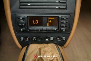 Imagen 22/24 de Porsche 911 Carrera (2003)