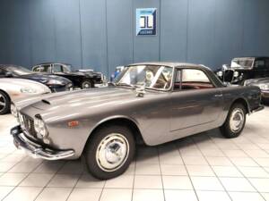 Afbeelding 3/55 van Lancia Flaminia GT 2.5 3C Touring (1963)