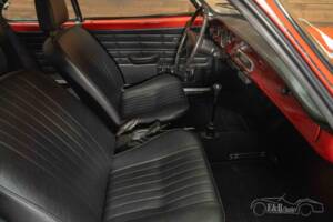 Image 17/19 of Volkswagen Karmann Ghia 1600 (1970)