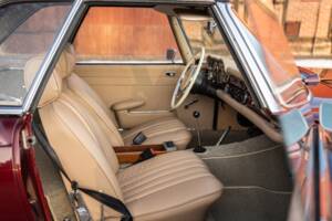 Image 43/70 de Mercedes-Benz 230 SL (1966)
