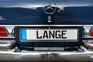 Image 46/76 de Mercedes-Benz 220 S b (1963)