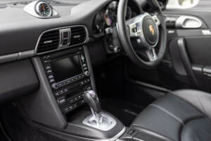 Image 23/38 of Porsche 911 Carrera GTS (2011)