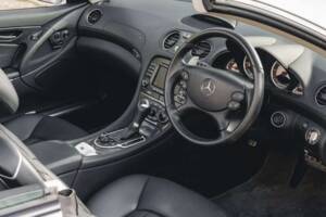 Image 45/50 de Mercedes-Benz SL 55 AMG (2006)