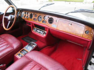 Bild 13/20 von Rolls-Royce Corniche I (1972)