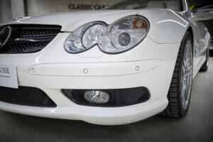Image 41/99 de Mercedes-Benz SL 55 AMG (2005)