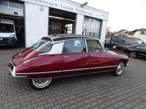 Bild 7/32 von Citroën DS 20 Pallas (1972)