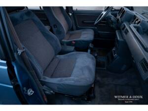 Immagine 7/28 di Mitsubishi Montero V6 (1990)