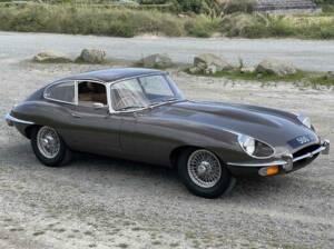 Image 4/12 de Jaguar E-Type (1971)