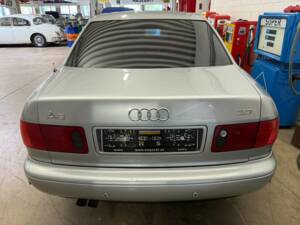 Immagine 15/17 di Audi A8 3.7 (1995)