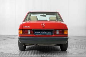 Obraz 14/50 pojazdu Mercedes-Benz 190 D (1986)