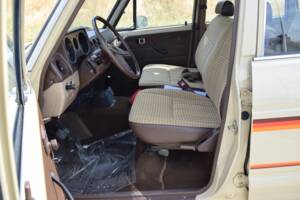 Image 8/24 of Toyota Land Cruiser FJ 60 (1984)