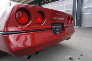 Afbeelding 20/45 van Chevrolet Corvette Convertible (1988)
