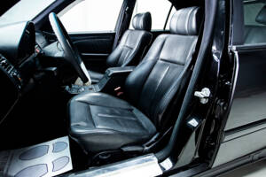 Immagine 10/29 di Mercedes-Benz C 36 AMG (1994)