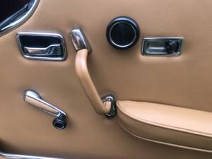 Bild 18/45 von Mercedes-Benz 280 SE (1969)