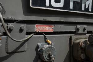 Image 9/50 de Land Rover 88 (1974)