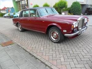 Image 3/20 of Rolls-Royce Silver Shadow I (1975)