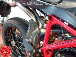 Imagen 28/55 de Ducati DUMMY (2010)