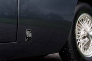 Image 30/79 of Aston Martin DB 6 (1968)