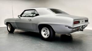 Image 2/14 of Chevrolet Camaro (1969)