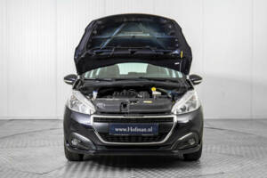 Bild 41/50 von Peugeot 208 1.2 PureTech 82 (2019)