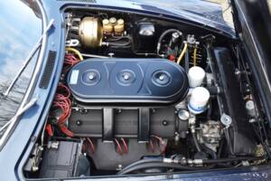 Bild 33/43 von Ferrari 365 GT 2+2 (1970)