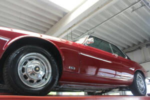 Bild 8/50 von Jaguar XJ 6 C 4.2 (1976)