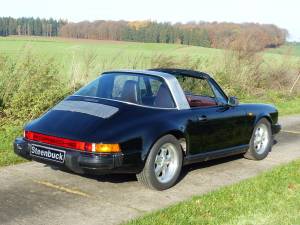 Porsche 911 Carrera 3.2 Targa (1985)