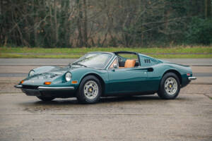 Bild 2/52 von Ferrari Dino 246 GTS (1974)