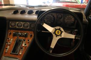 Immagine 29/34 di Ferrari 400 GT/4 2+2 (1977)