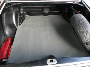 Image 16/21 of Mercedes-Benz 280 SE (1969)