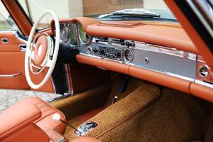 Afbeelding 18/38 van Mercedes-Benz 280 SL (1969)