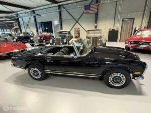 Image 4/19 of Mercedes-Benz 280 SL (1968)