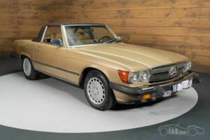 Image 3/19 of Mercedes-Benz 560 SL (1988)