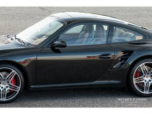 Imagen 18/30 de Porsche 911 Turbo (2007)