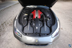 Image 30/61 de Ferrari GTC4Lusso (2017)