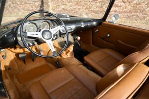Bild 3/50 von Alfa Romeo 2000 Spider (1961)