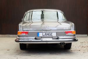 Bild 2/50 von Mercedes-Benz 280 SE 3,5 (1971)