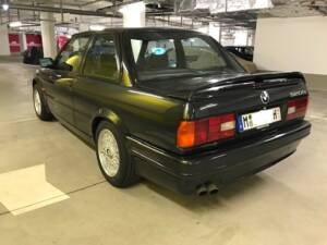 Image 4/13 of BMW 320is (1990)