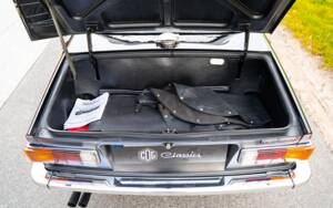 Immagine 31/36 di Triumph TR 6 (1974)