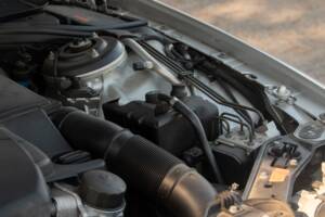 Image 48/50 of Mercedes-Benz CL 500 (2002)