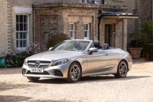 Bild 36/50 von Mercedes-Benz C 300 d (2019)