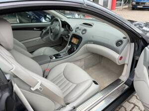 Bild 19/30 von Mercedes-Benz SL 350 (2008)