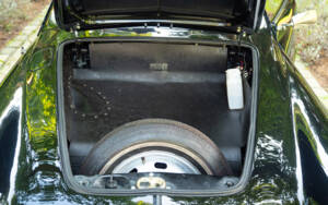 Image 55/65 de Volkswagen Karmann Ghia 1600 (1971)
