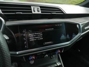 Bild 36/45 von Audi RS Q3 (1900)