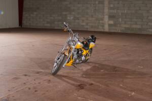 Immagine 13/13 di Harley-Davidson FXSTD-SE2 Screamin’ Eagle Softail Deuce CVO (2004)