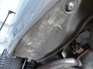 Imagen 45/72 de Mercedes-Benz 250 TD (1991)