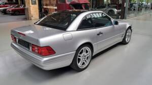 Image 12/41 de Mercedes-Benz SL 320 (1998)