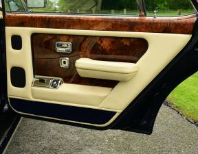 Image 41/50 of Rolls-Royce Silver Spur III (1995)