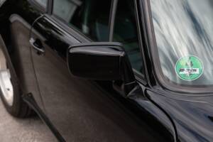 Image 19/108 de Porsche 911 Carrera 3.2 (1989)